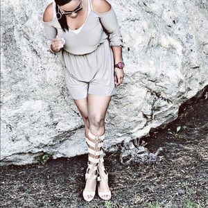 Shoe Dazzle Gladiator sandal / boot Size 7.5